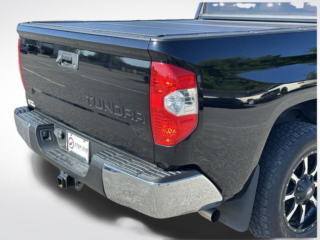Used 2020 Black Toyota SR5 image 11
