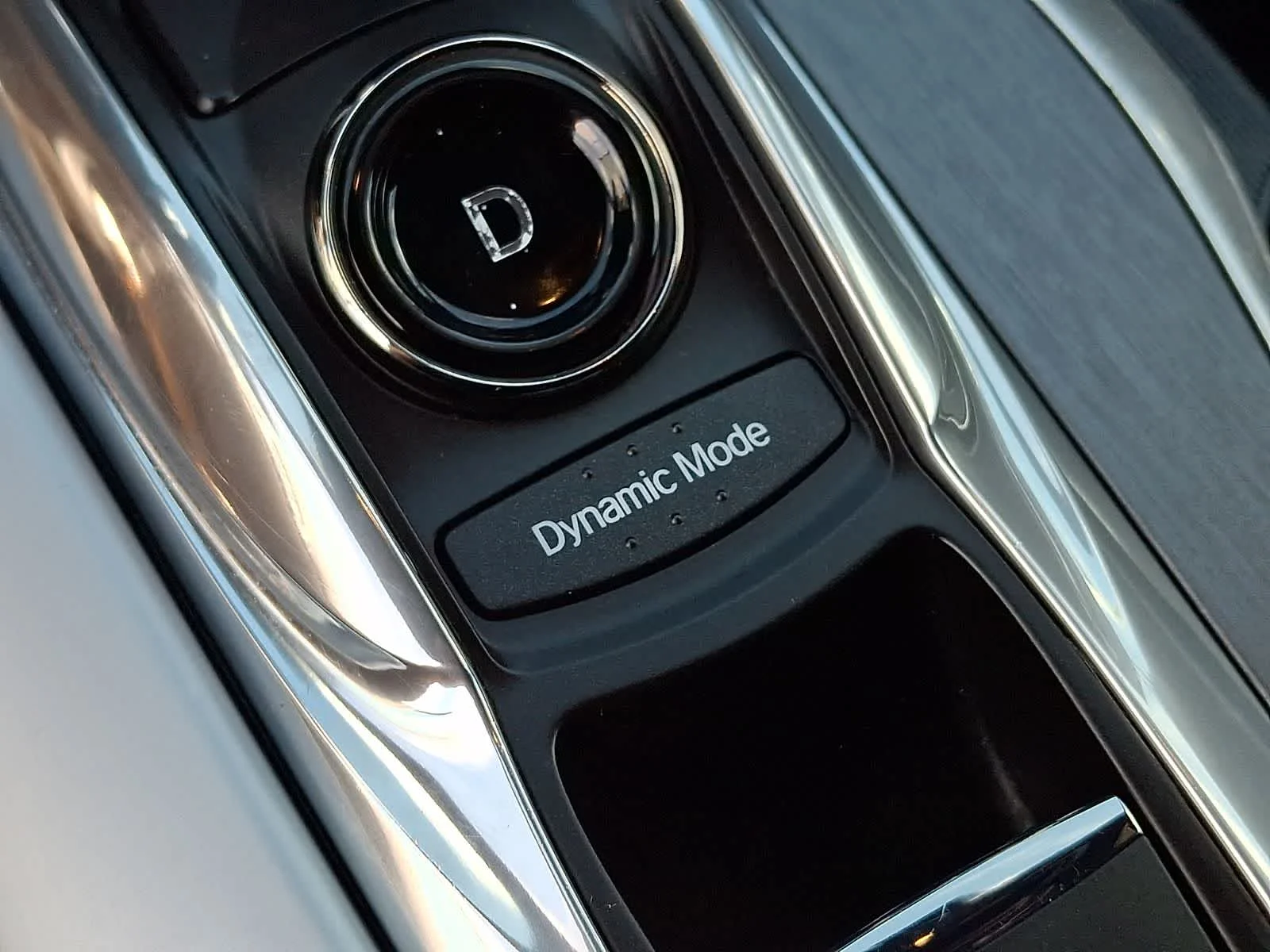 Used 2018 Black Acura  image 27
