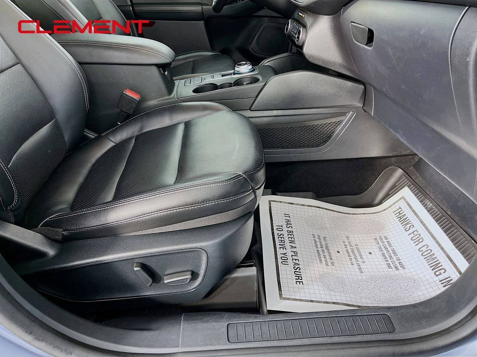 Used 2022 Blue Ford Titanium image 33