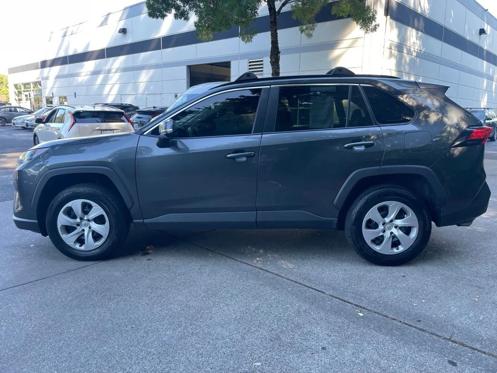 Used 2020 Magnetic Gray Metallic Toyota LE image 6