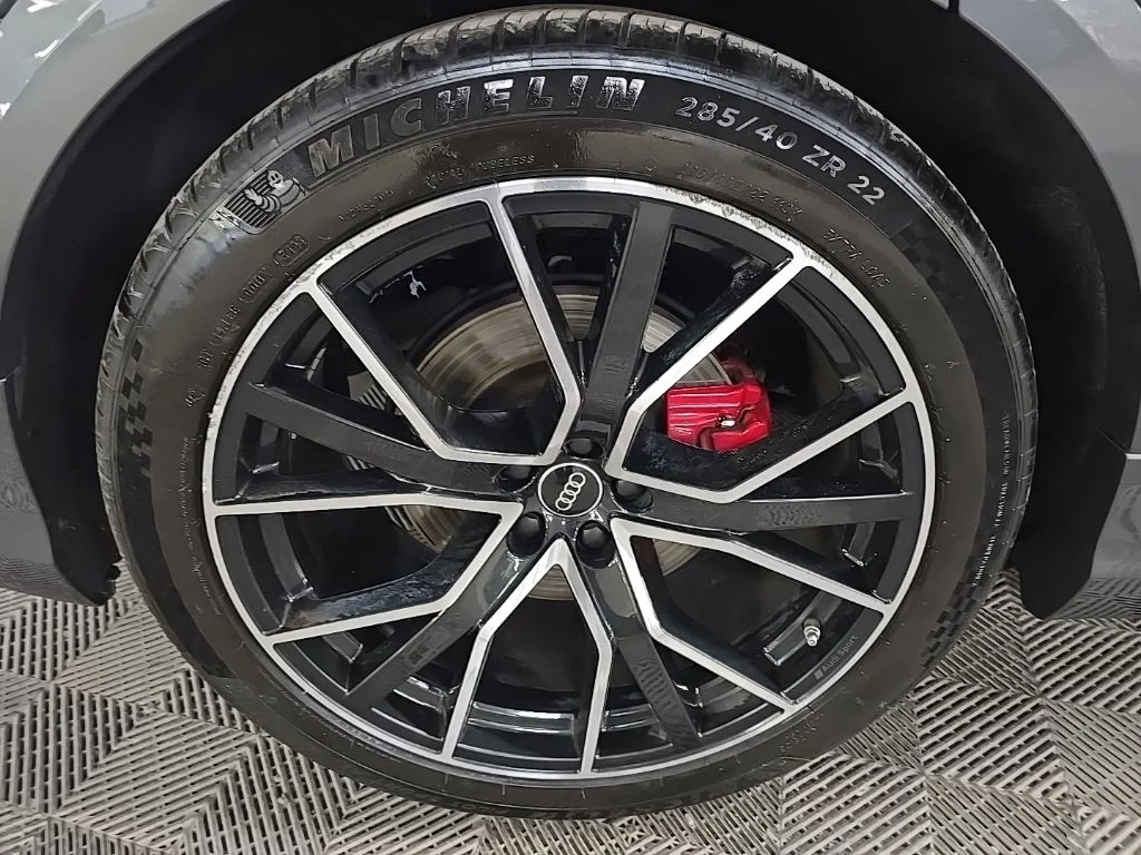 Used 2022 Gray Audi 4.0T Prestige image 14