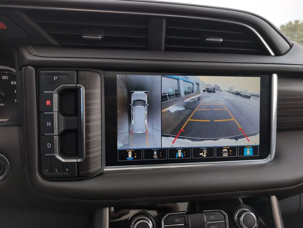 2021 GMC Yukon Denali - Photo 24