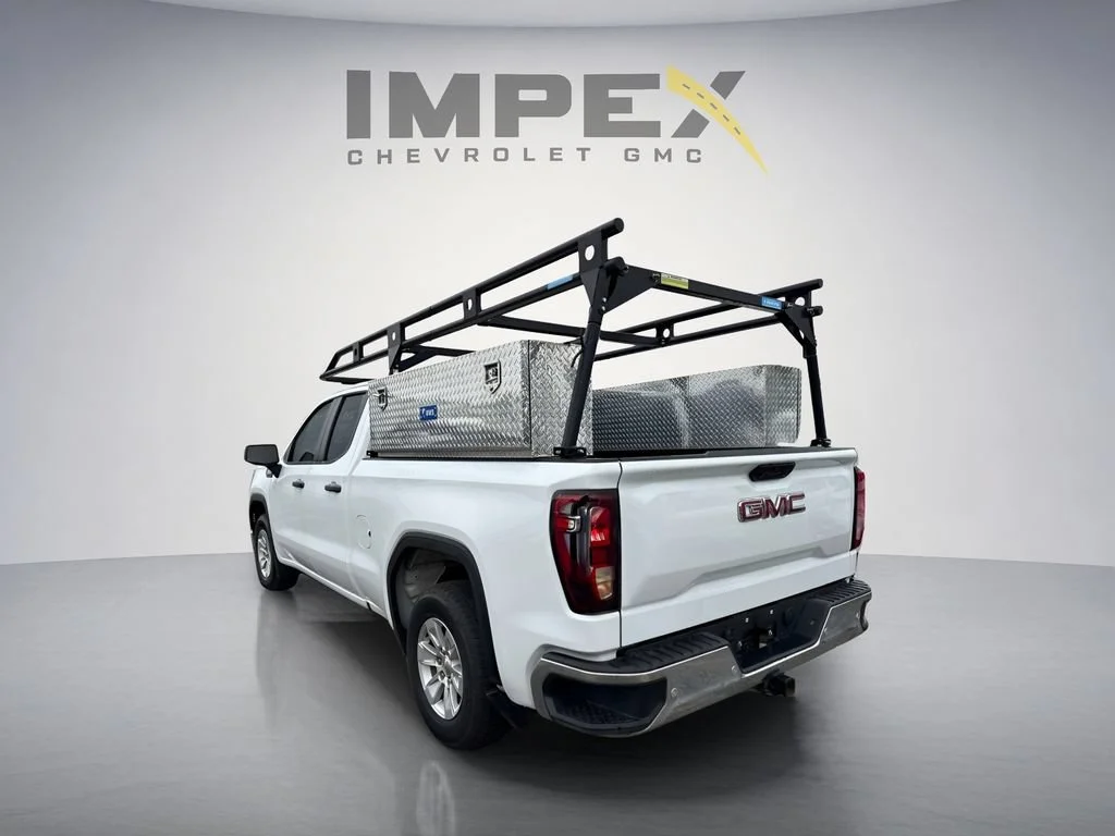 Used 2024 Summit White GMC Pro image 3