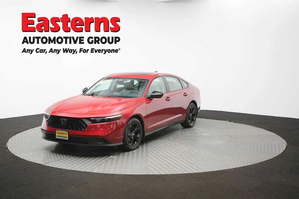 Used 2025 Red Honda SE image 54