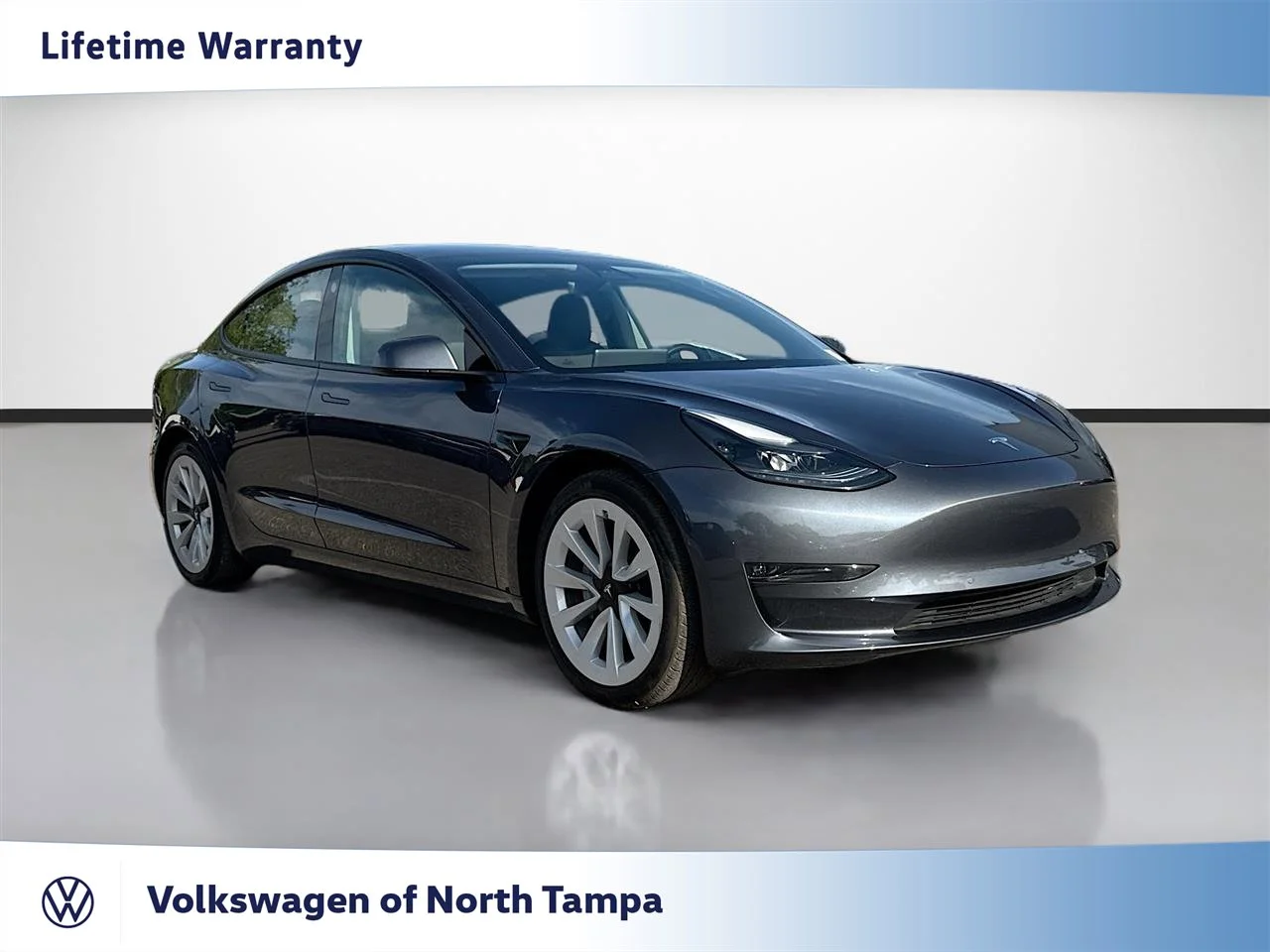 2021 Tesla Model 3 Standard Range Plus's photo