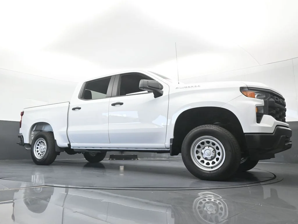 Used 2026 Summit White Chevrolet WT image 55