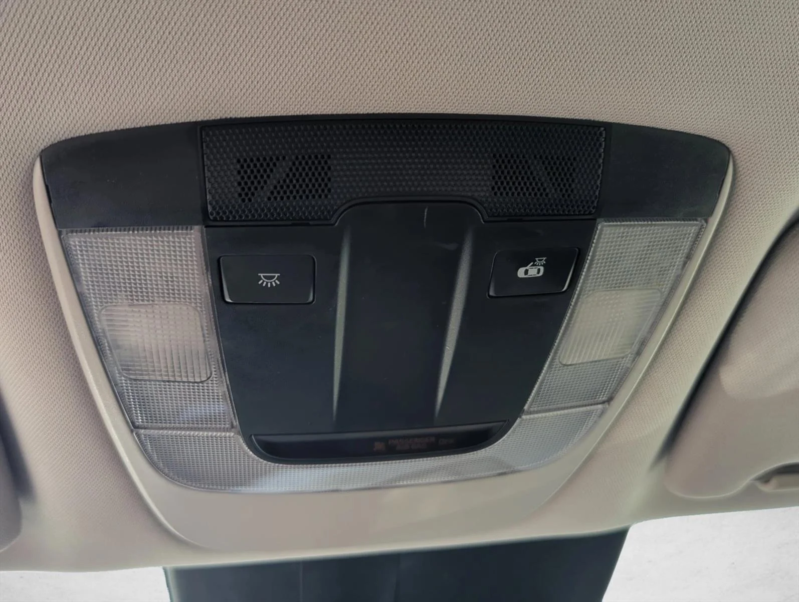 Used 2022 Everlasting Silver Kia LXS image 20