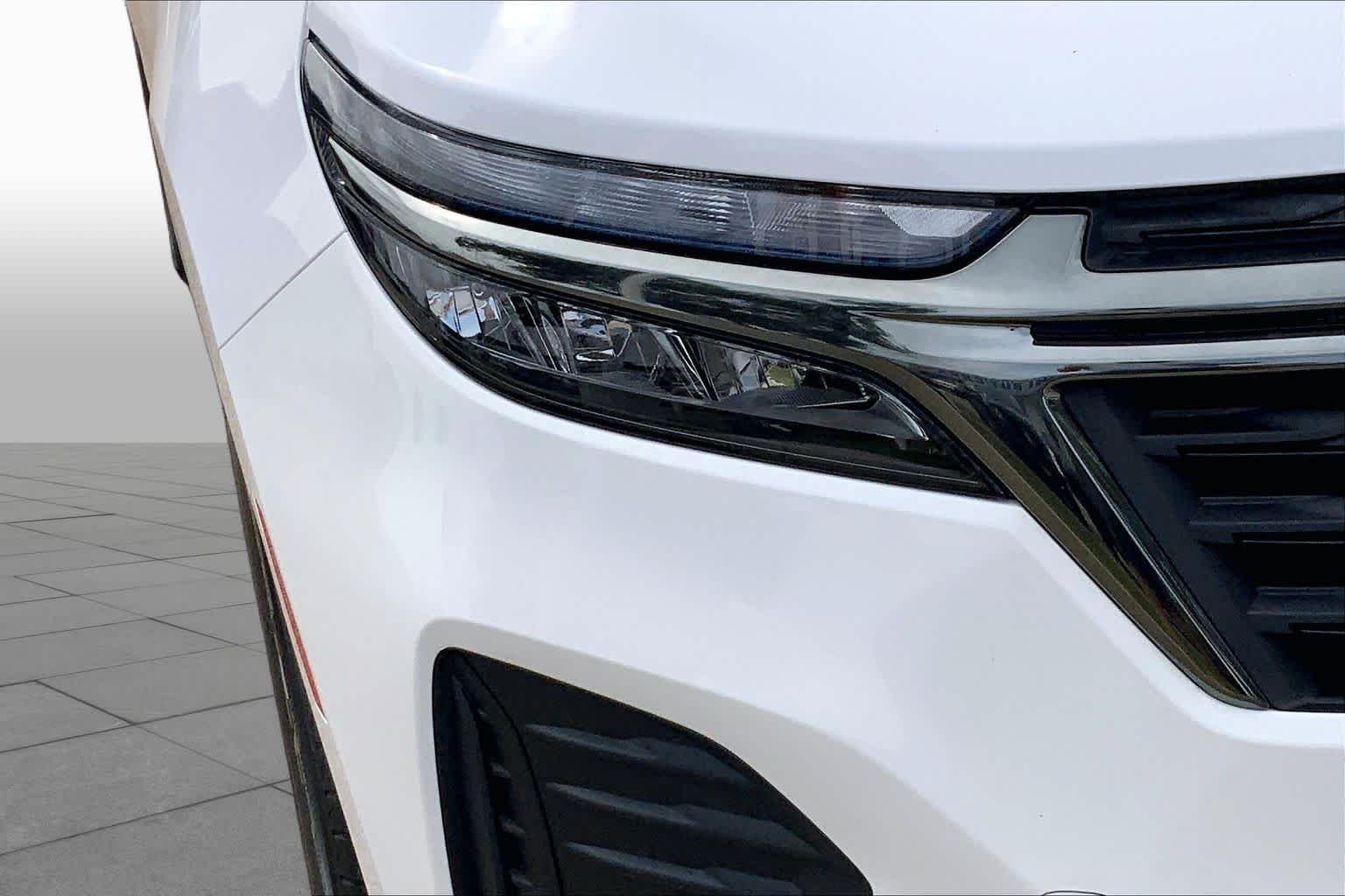Used 2023 Summit White Chevrolet LS image 28