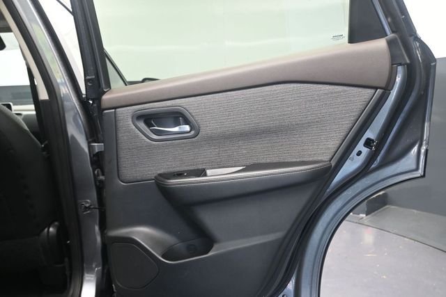 2023 Nissan Rogue SV - Photo 22