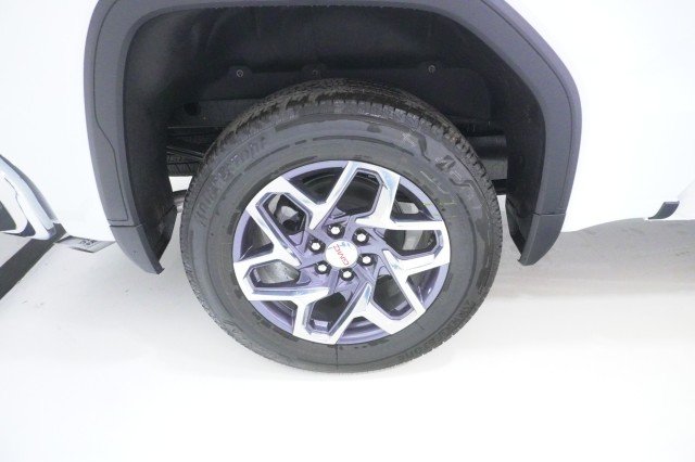 2026 GMC Sierra 1500 SLT - Photo 6