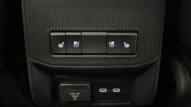 Used 2025 Diamond Black Jeep Launch Edition image 38