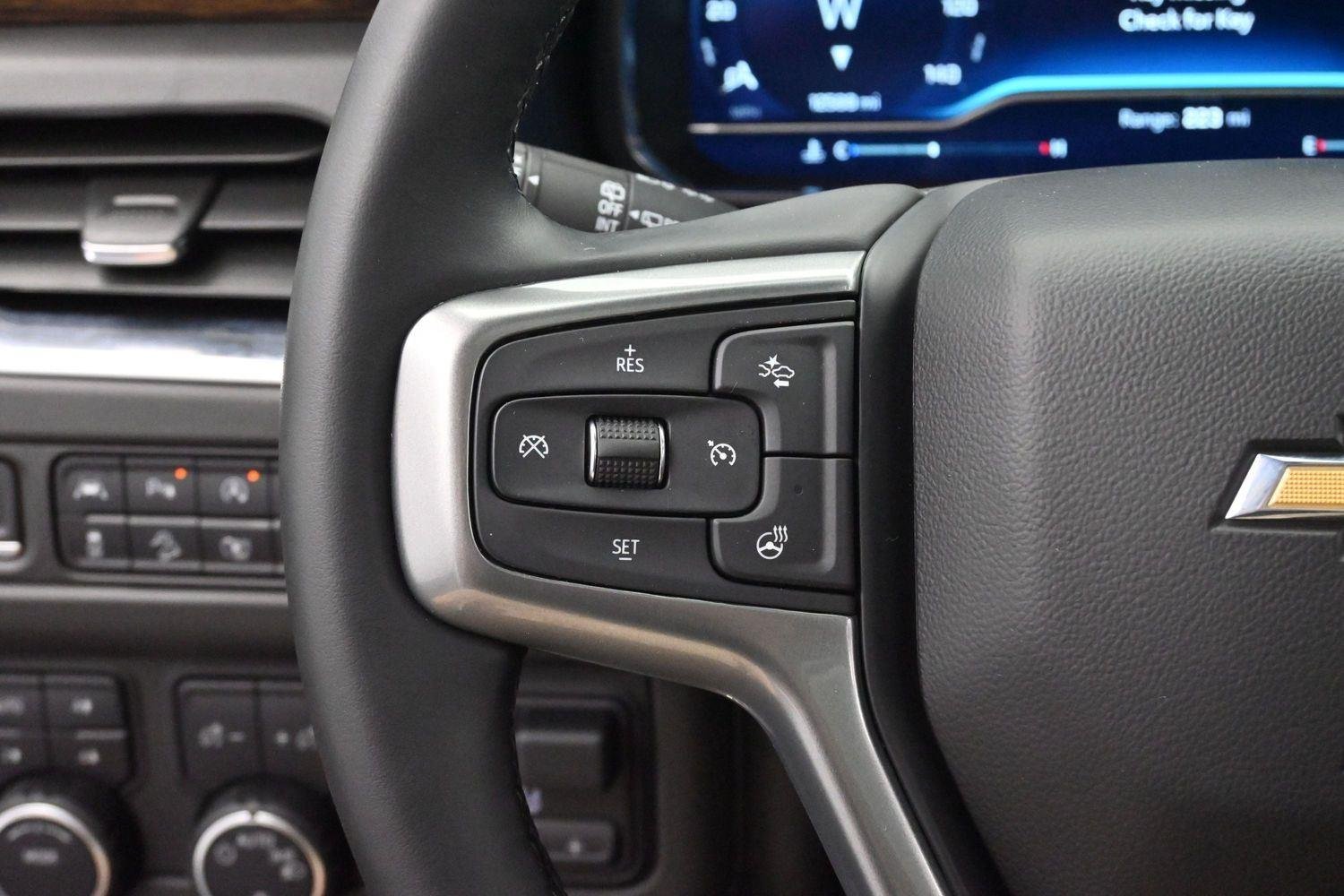 Used 2024 Summit White Chevrolet Premier image 17