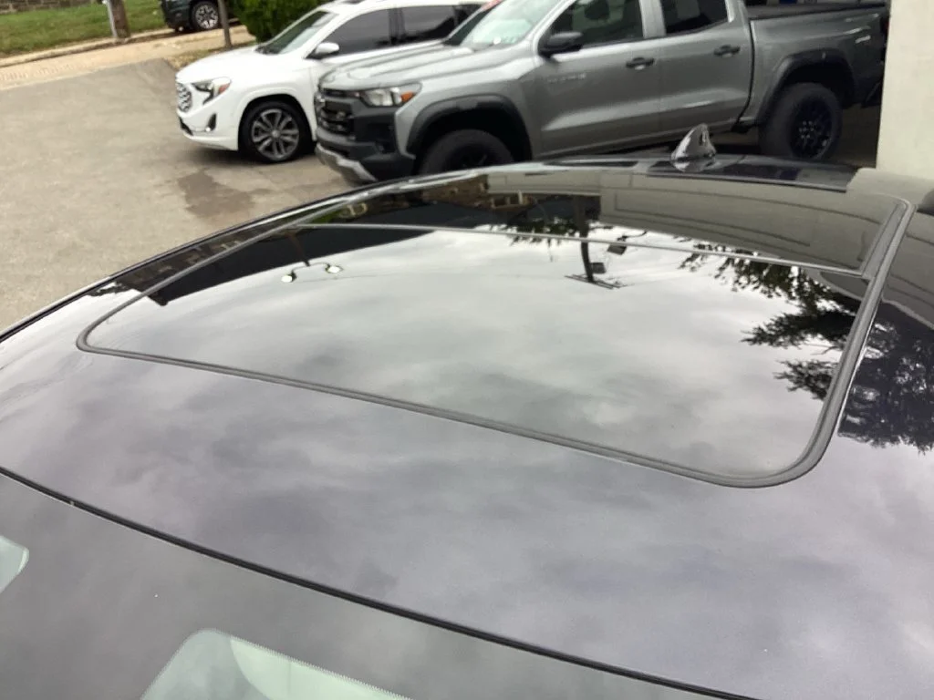 Used 2022 DARK ASH METALLIC Chevrolet Premier image 10