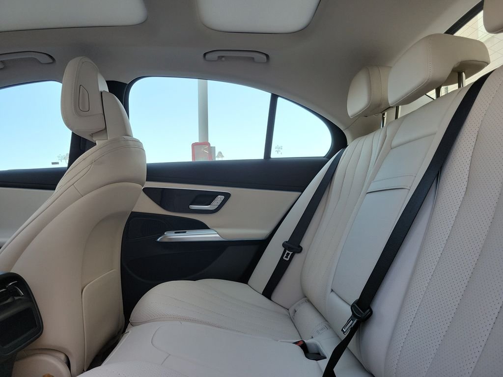 New 2026 Polar White Mercedes-Benz E 450 image 9