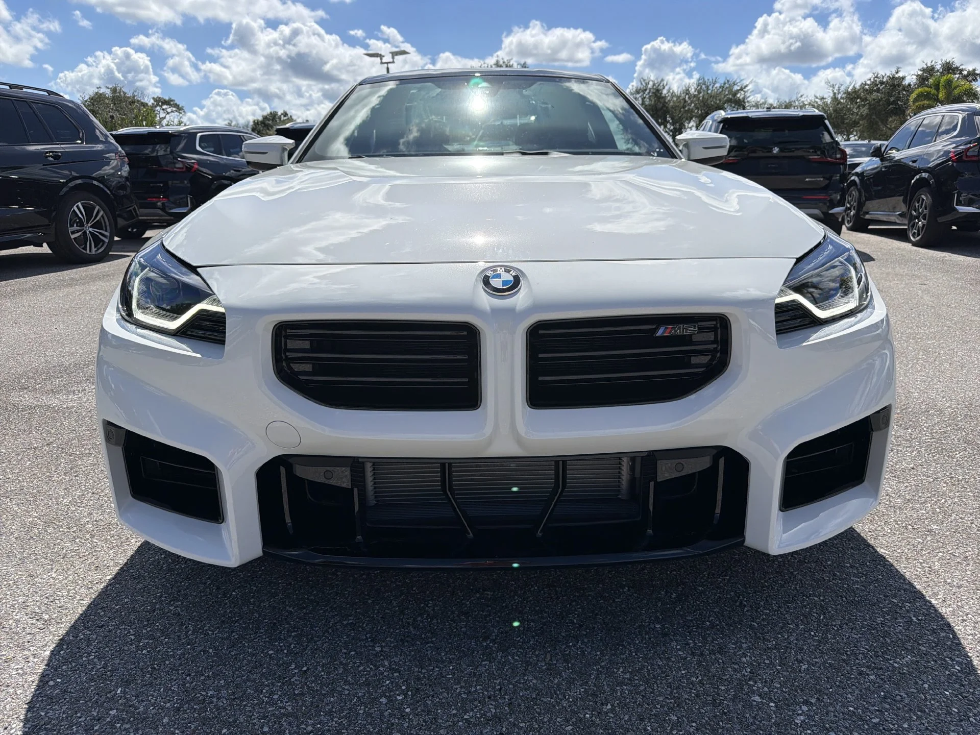 New 2027 Alpine White BMW  image 2