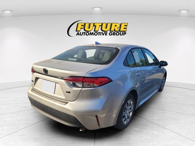 Used 2023 Silver Toyota LE image 3