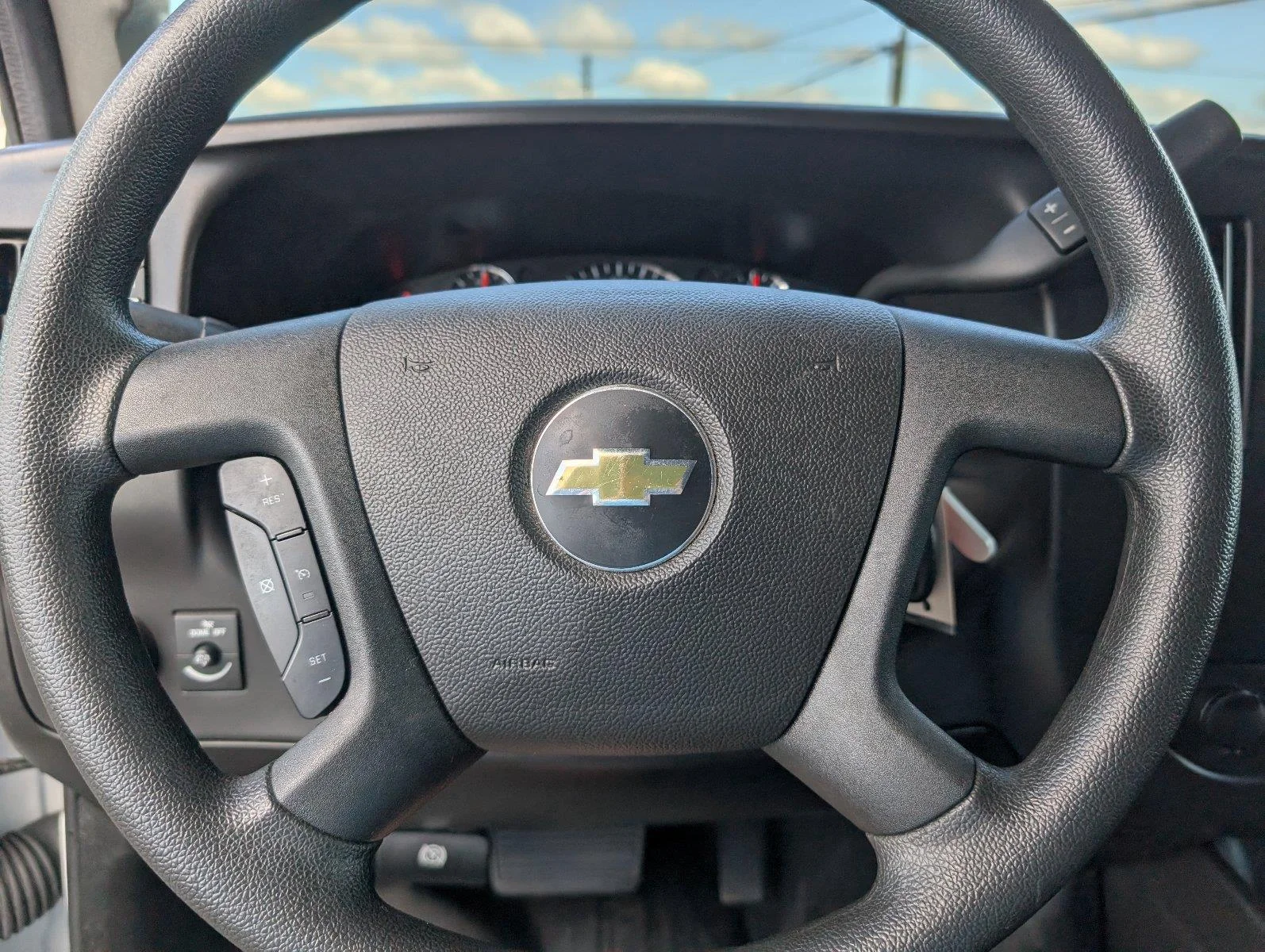 Used 2025 Summit White Chevrolet WT image 23