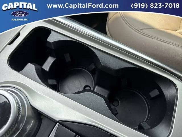 Used 2023 Green Ford XLT image 32