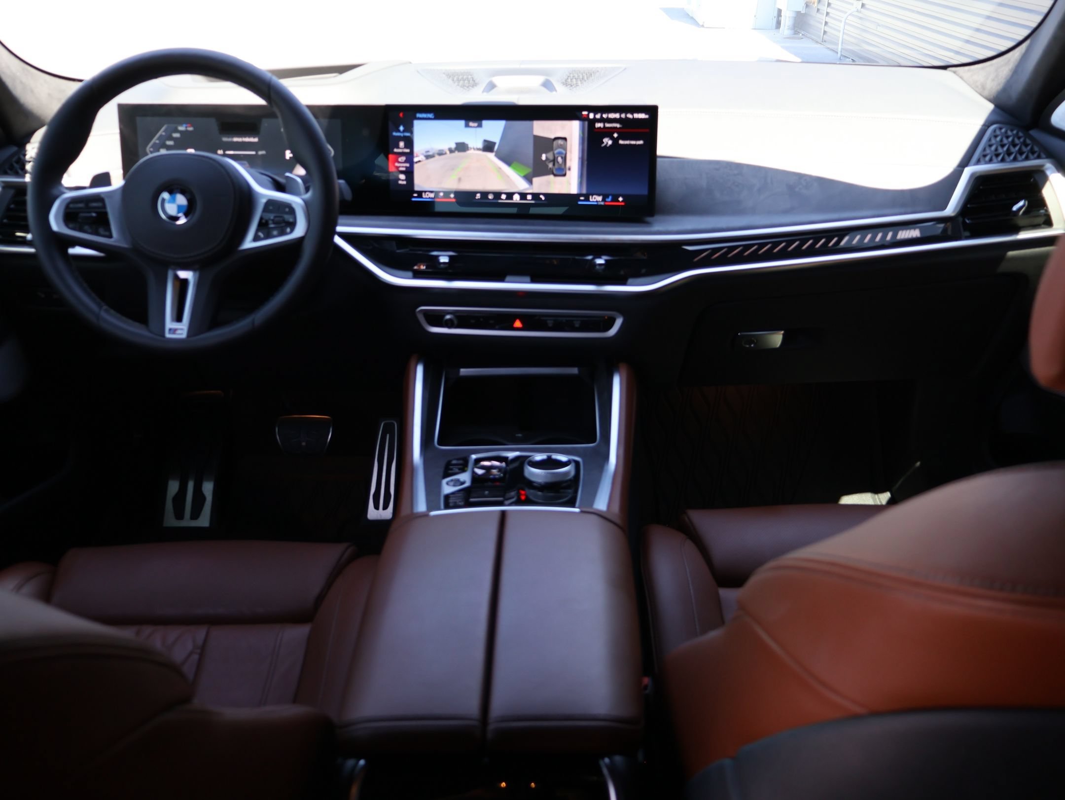 Used 2026 Dravit Grey Metallic BMW M60i image 24