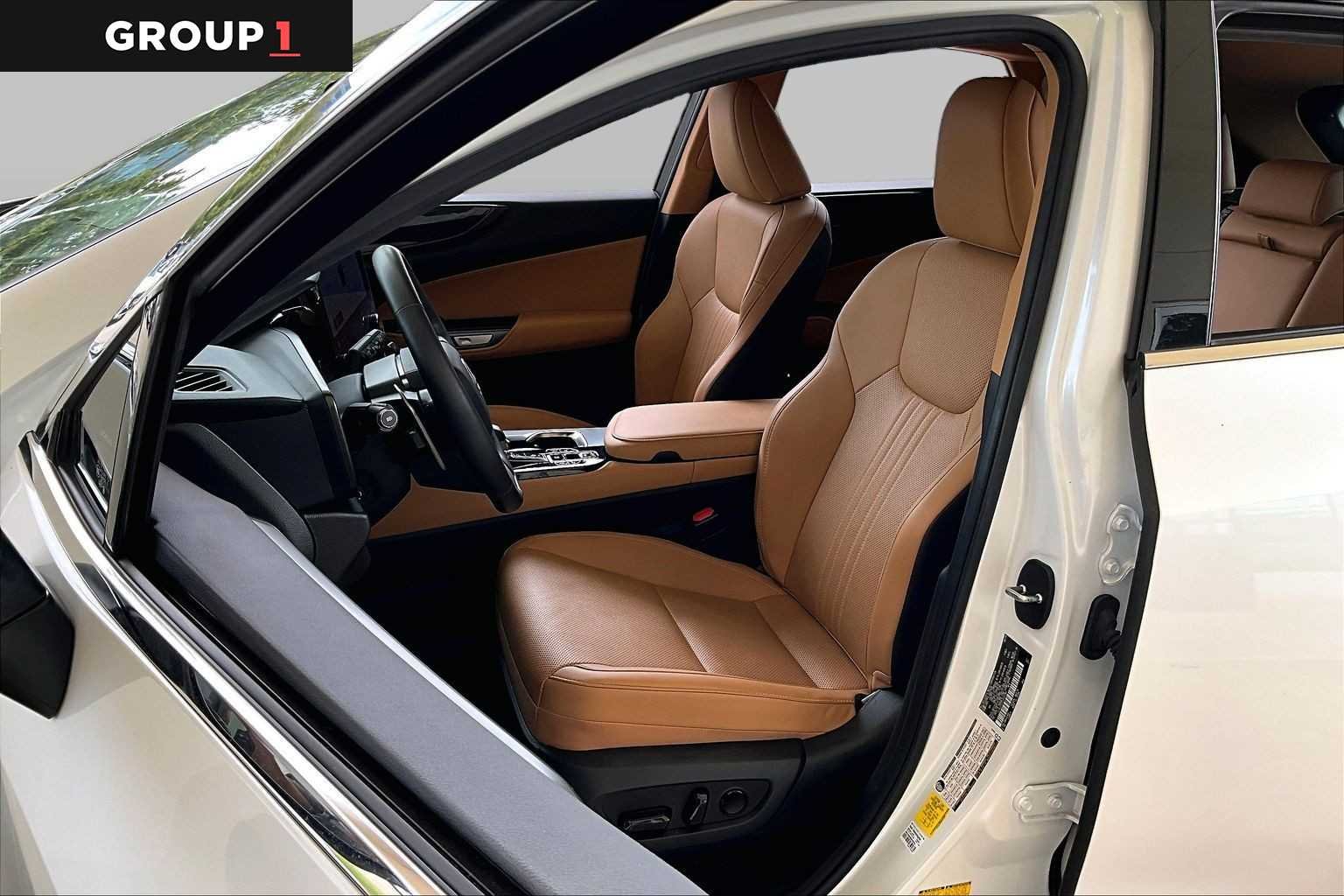 Certified Used 2025 EMINENT WHITE PEARL Lexus Premium image 7