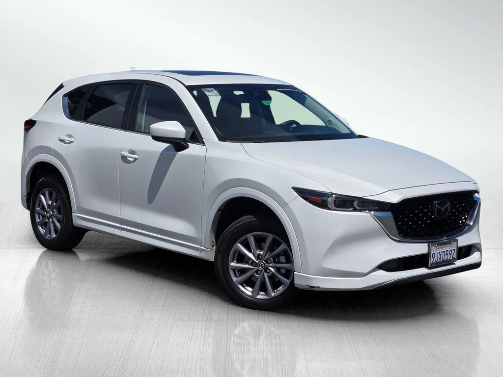 2024 Mazda CX-5 S Preferred package Auto AWD's photo