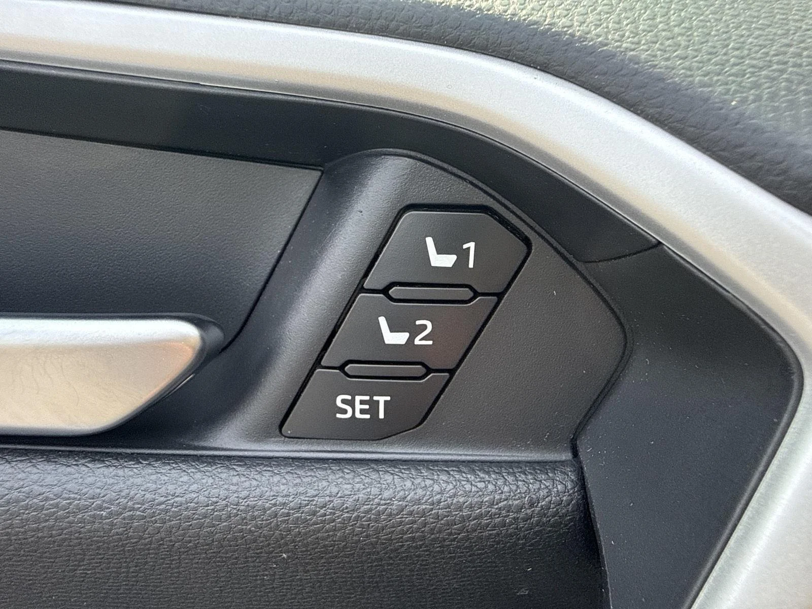 Used 2019 Silver Sky Metallic Toyota Limited image 38