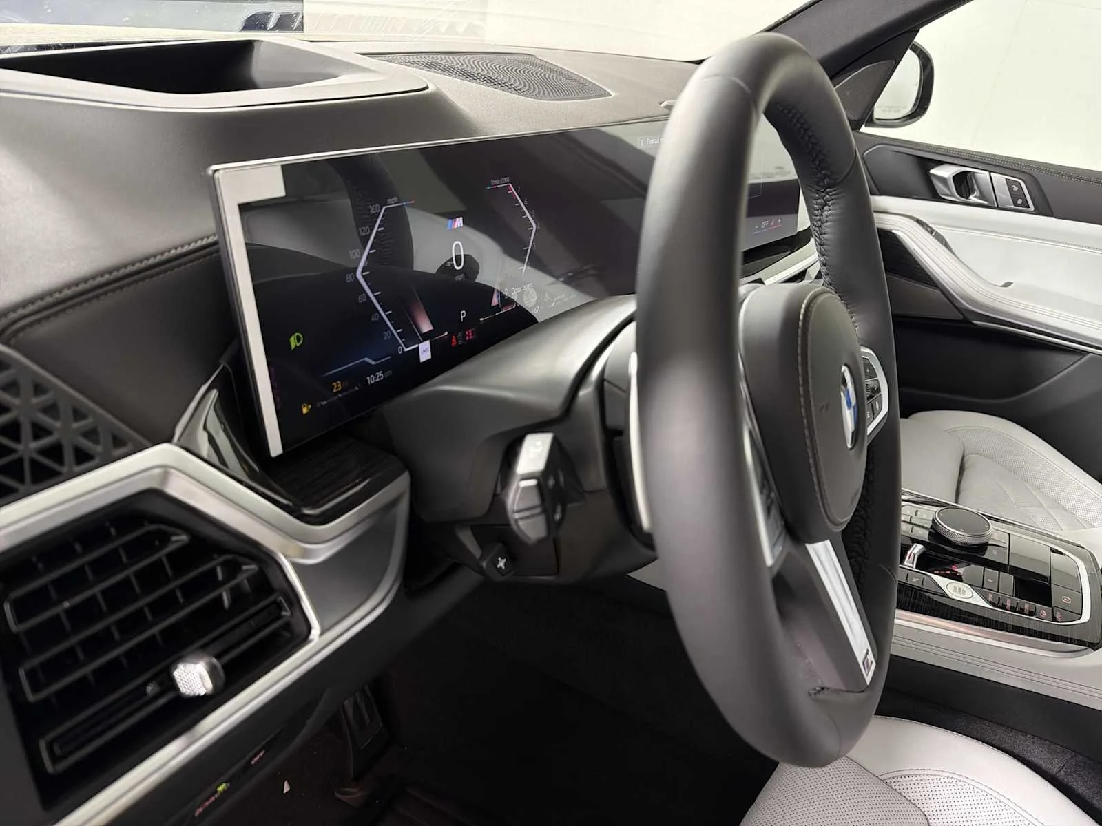 New 2026 Dravit Grey Metallic BMW xDrive40i image 15