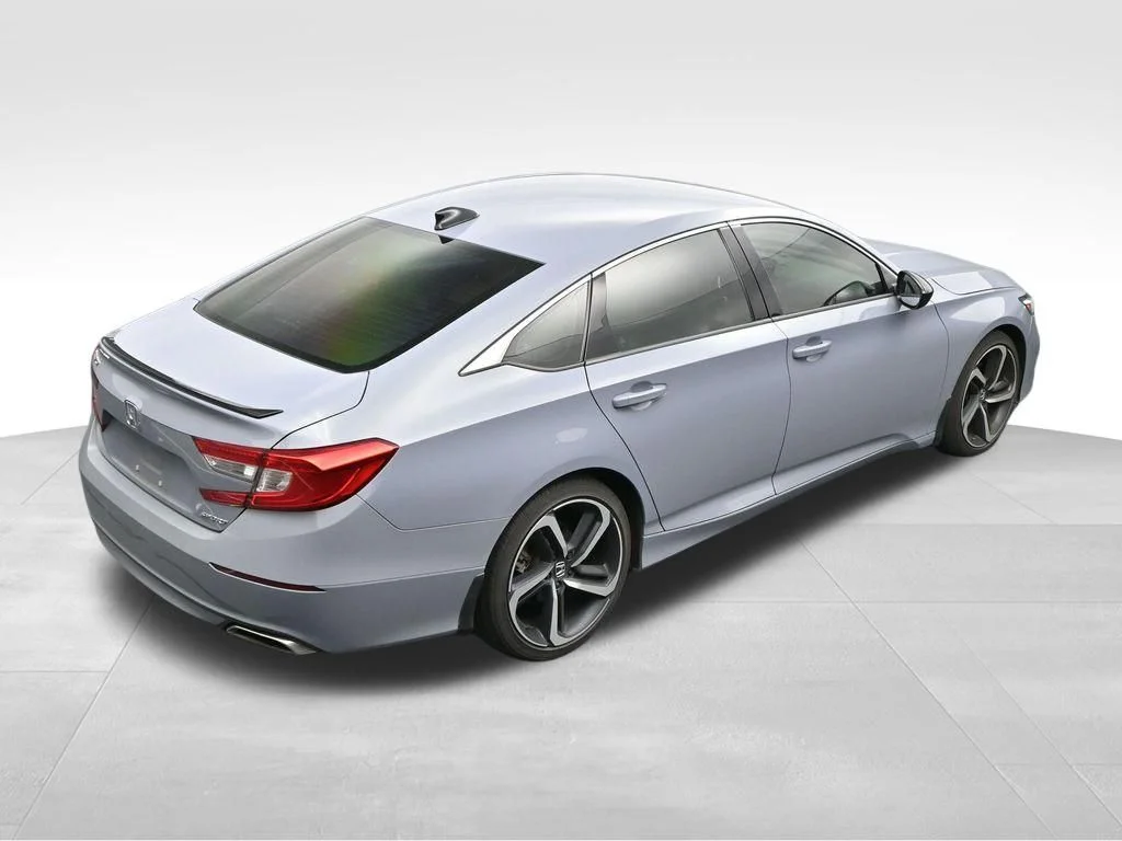 Used 2022 Sonic Gray Pearl Honda Sport image 31