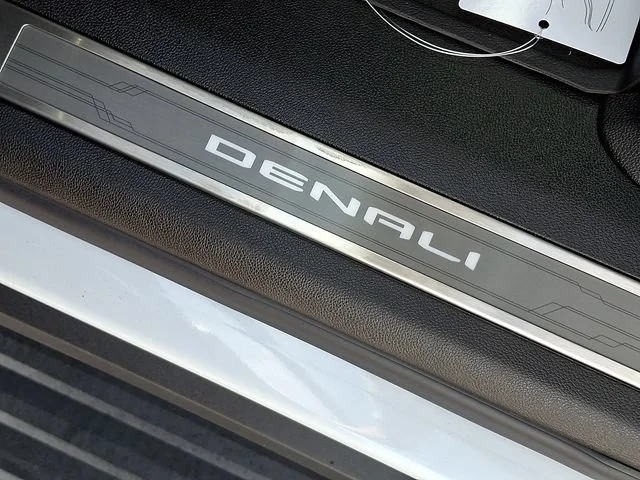 New 2026 Glacier White Tricoat GMC Denali image 25