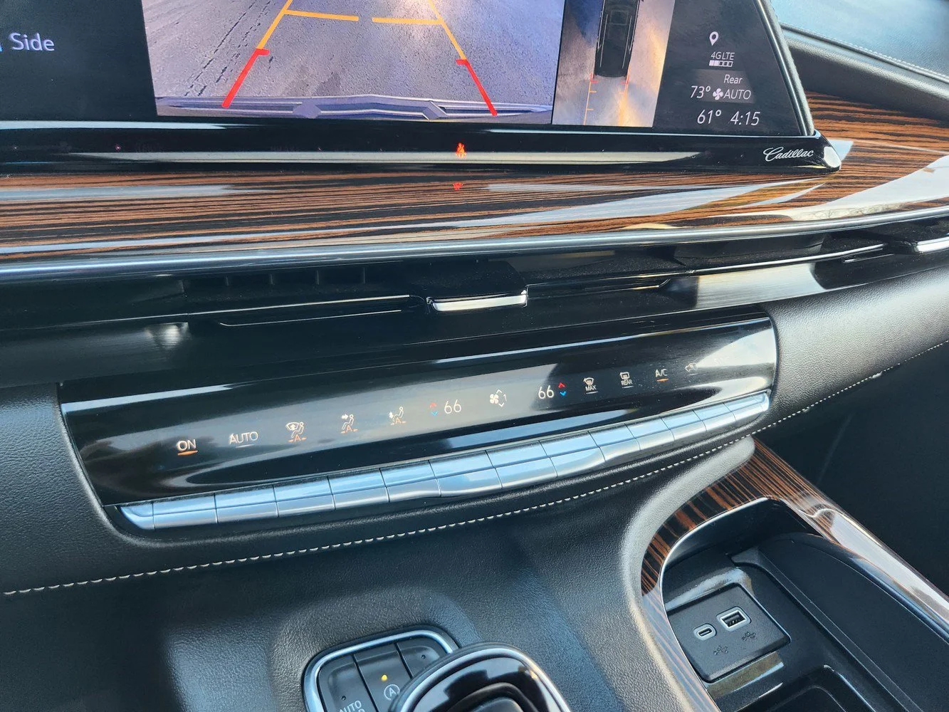2024 Cadillac Escalade ESV Premium Luxury - Photo 11