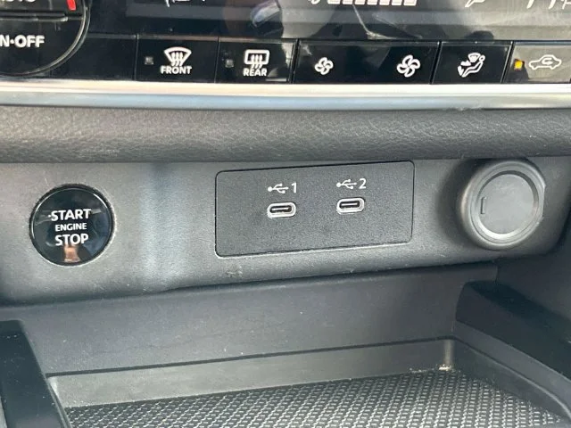 Used 2025  Nissan SV image 34