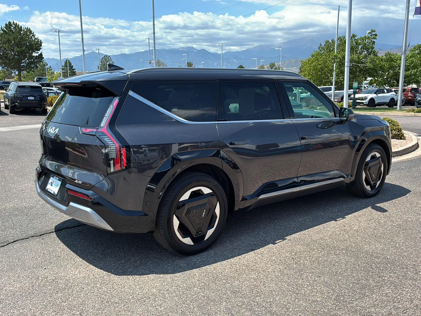 Used 2024 Panthera Metal Kia Land image 5