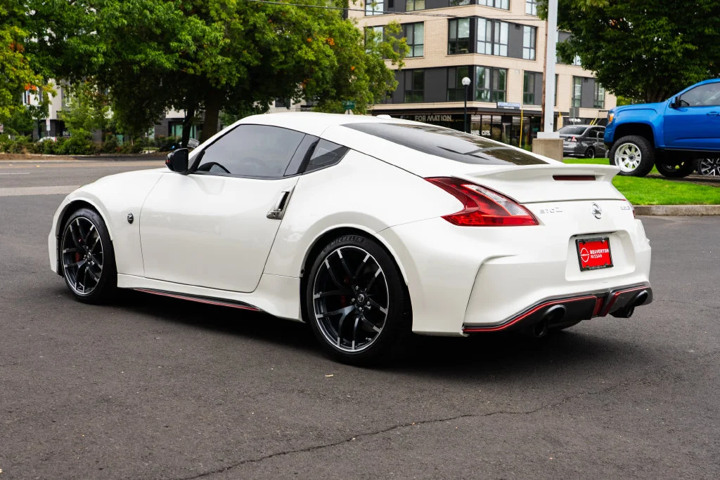 Used 2020 White Nissan Nismo image 4