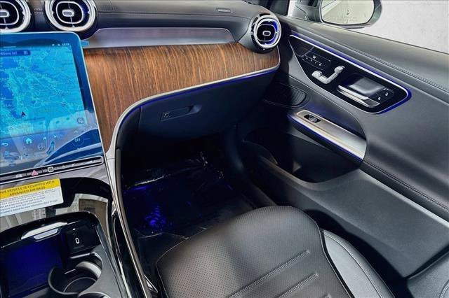 New 2027 Black Mercedes-Benz GLC 300 image 51
