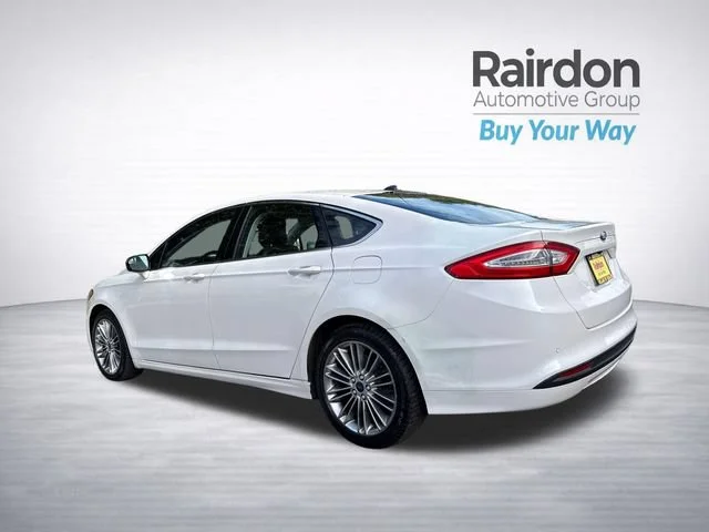 Used 2013 White Platinum Clearcoat Metallic Ford SE Hybrid image 5