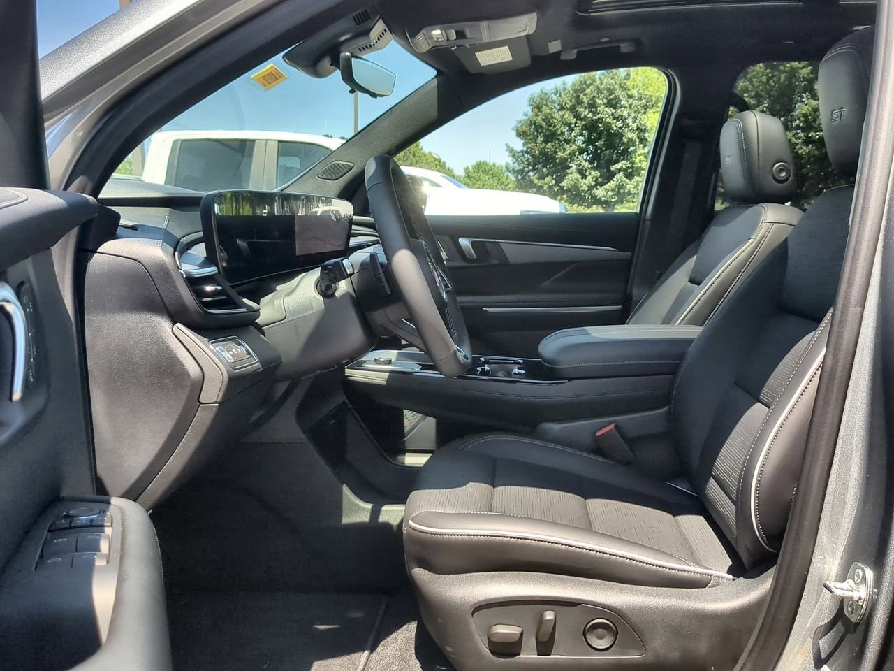 2026 Buick Enclave Sport Touring - Photo 20