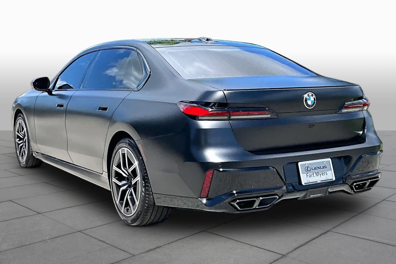 Used 2024 Black Sapphire Metallic BMW 760i xDrive image 11