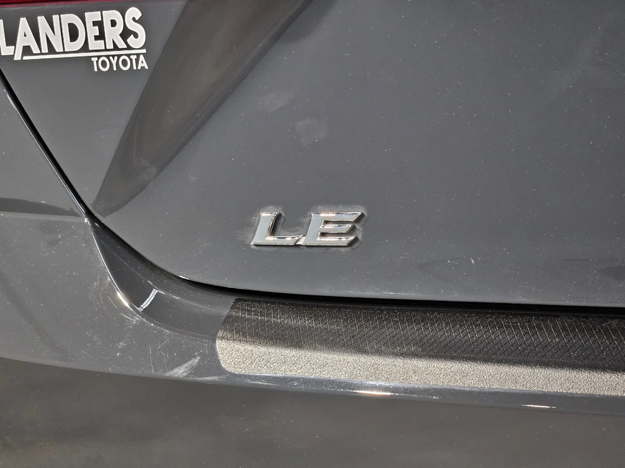 Used 2025 Underground Toyota LE image 38