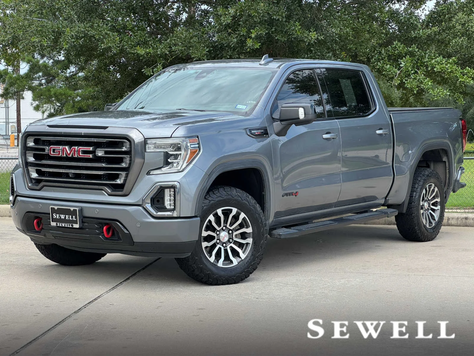 2020 GMC Sierra 4WD Crew Cab Short Box AT4's photo