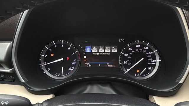 Used 2020  Toyota XLE image 13