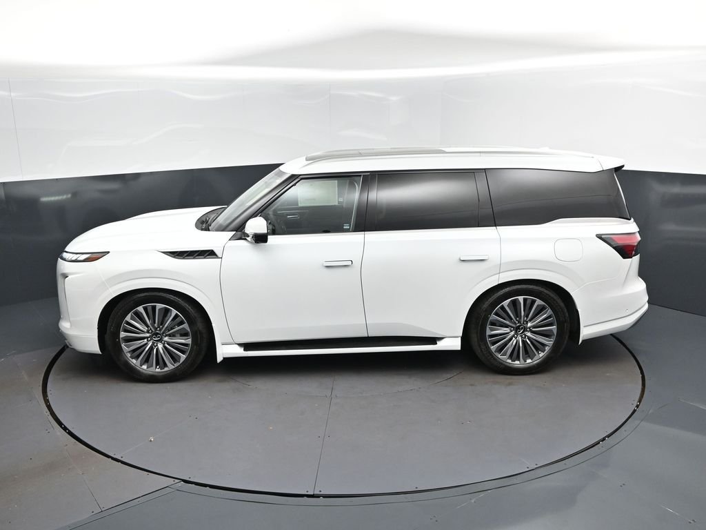 New 2027 RADIANT WHITE INFINITI Luxe 2WD image 28