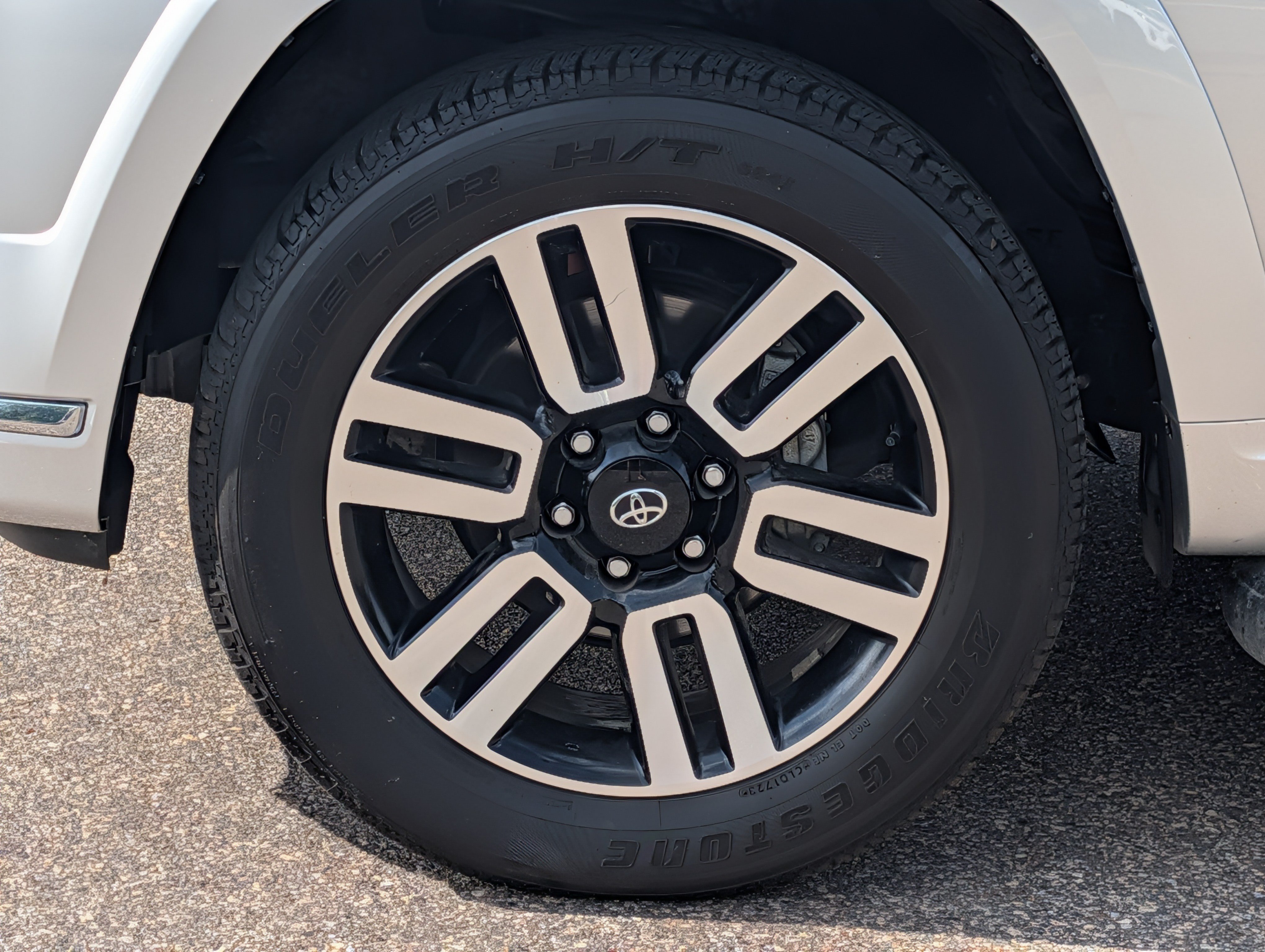 2023 Toyota 4Runner Limited - Photo 15