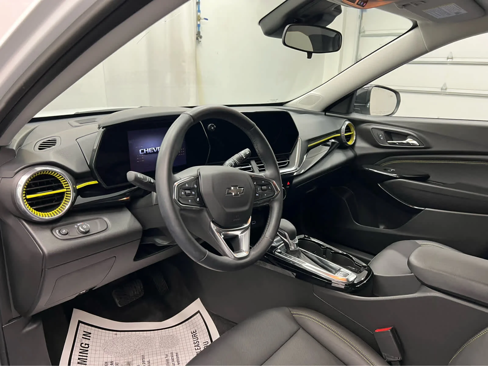 Used 2024 Summit White Chevrolet ACTIV image 9