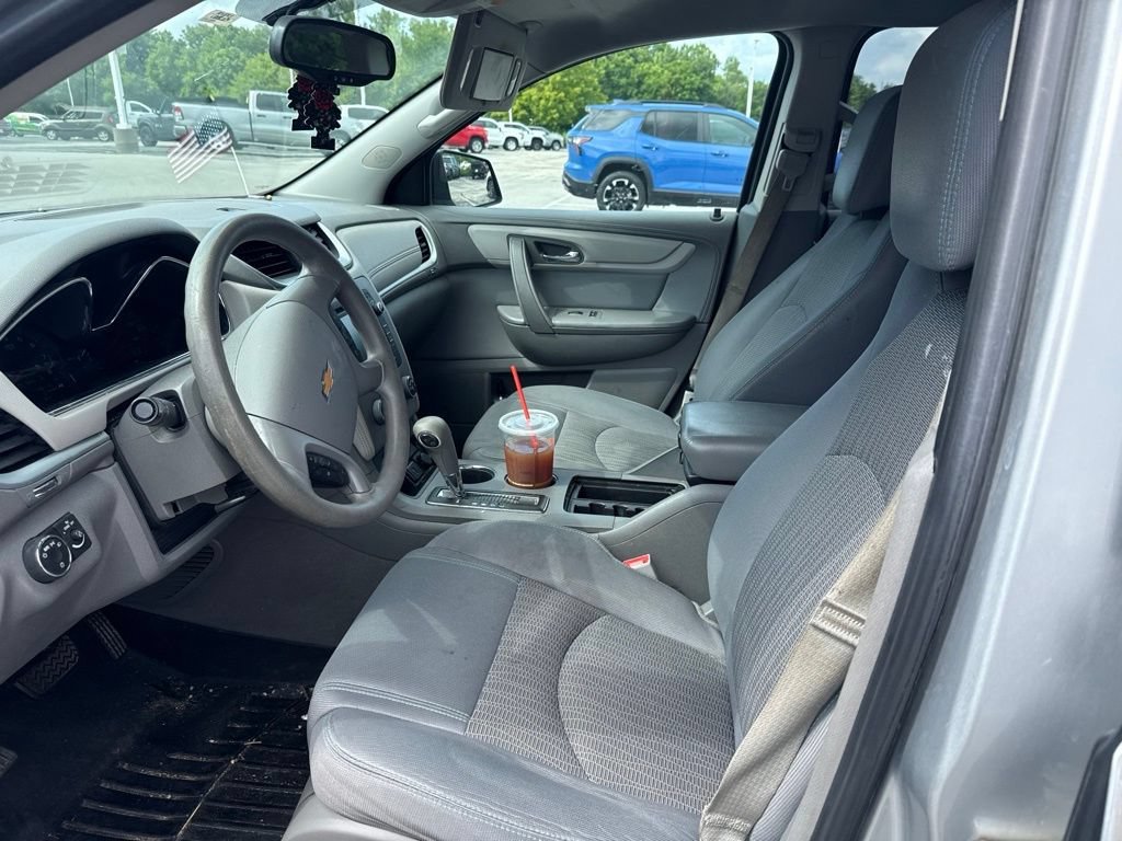 Used 2015 SILVER ICE METALLIC Chevrolet LS image 10