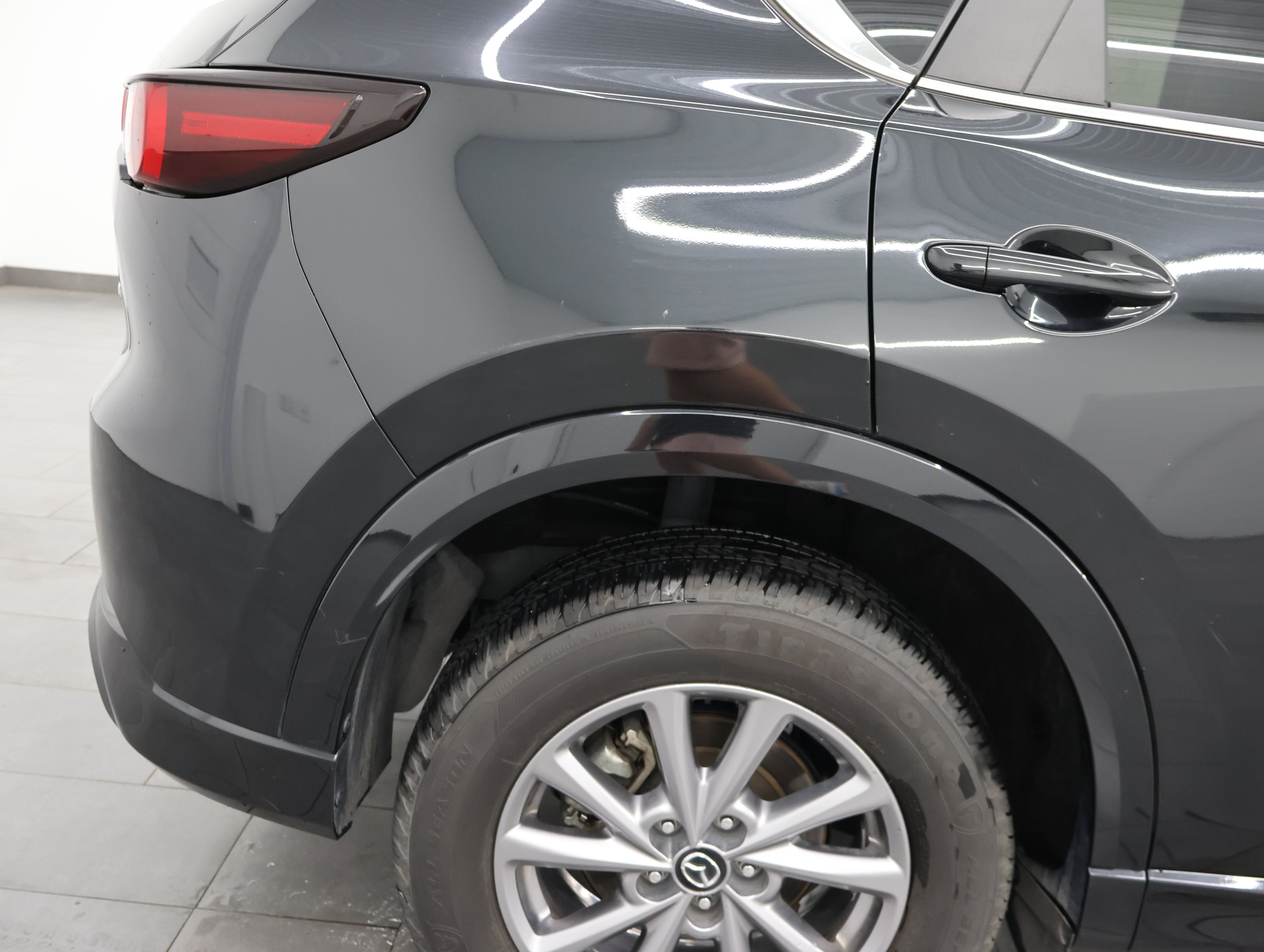 Used 2024 Jet Black Mica Mazda 2.5 S Select Package AWD: S SELECT-AWD-NAV-HEATED LEATHER-BACKUP CAM-BLIND SPOT-1 OWNER image 25