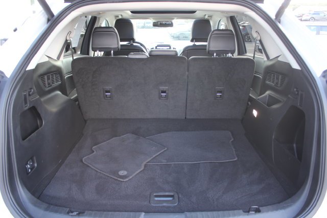 Used 2024 White Ford SEL image 28