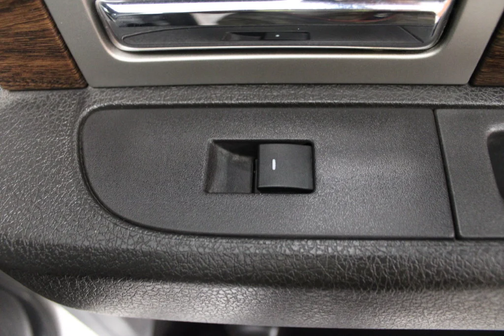 Used 2014 White Platinum Tri-Coat Metallic Ford Lariat image 35