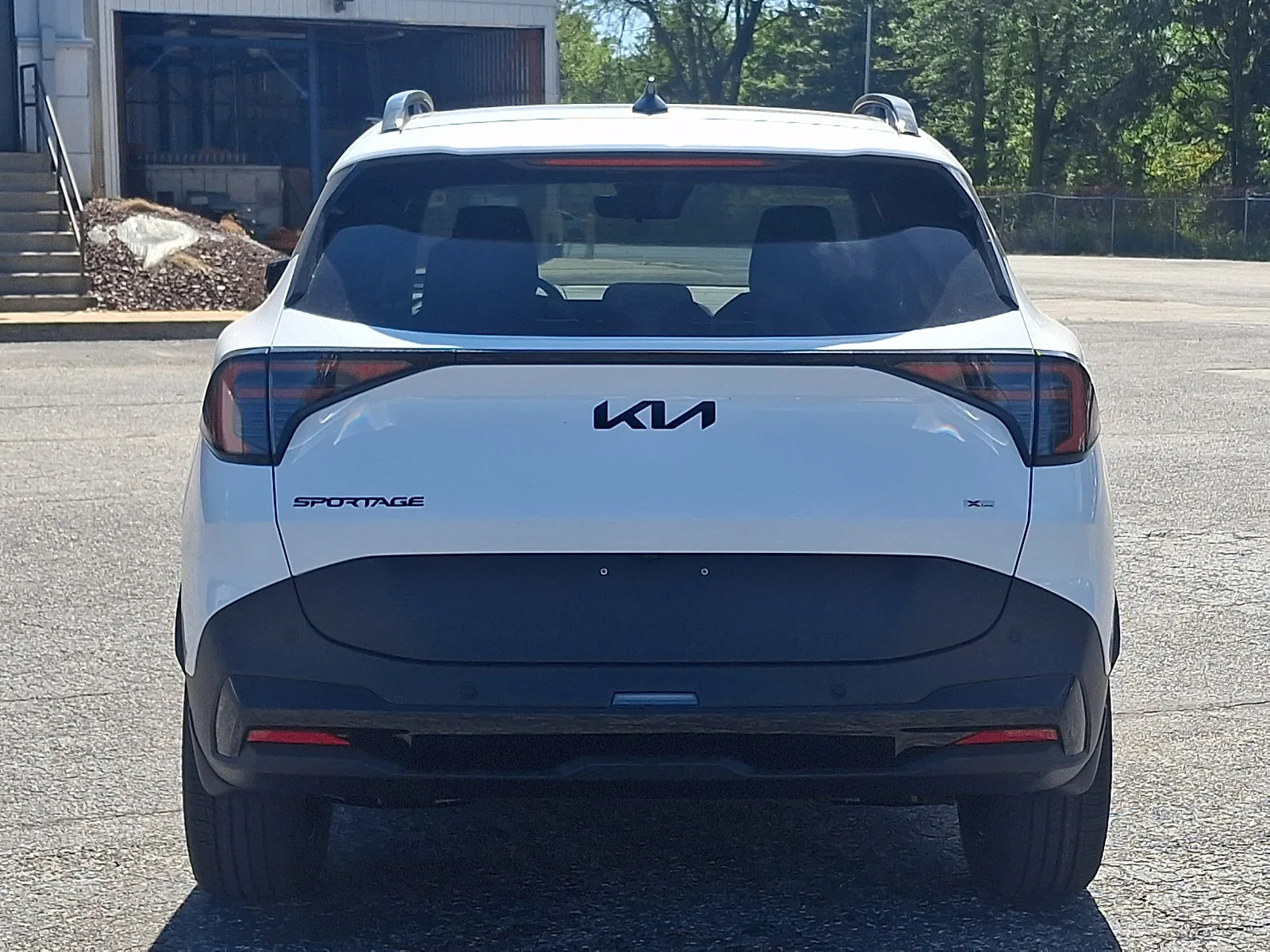 New 2027 White Kia X-Line image 4