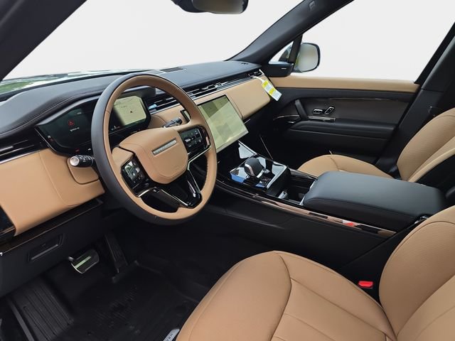 New 2026 British Racing Green Land Rover Dynamic SE image 13