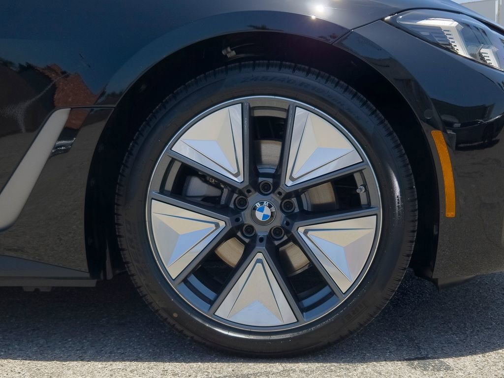 New 2026 Jet Black BMW eDrive40 image 6